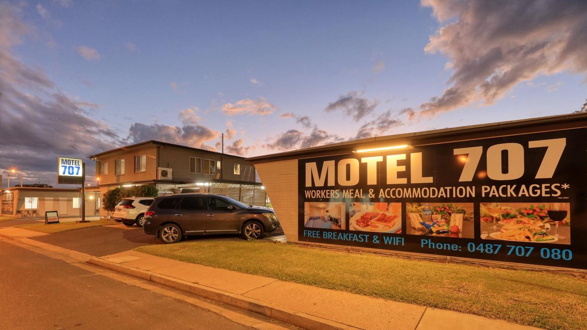 Motel 707 Emerald Buitenkant foto